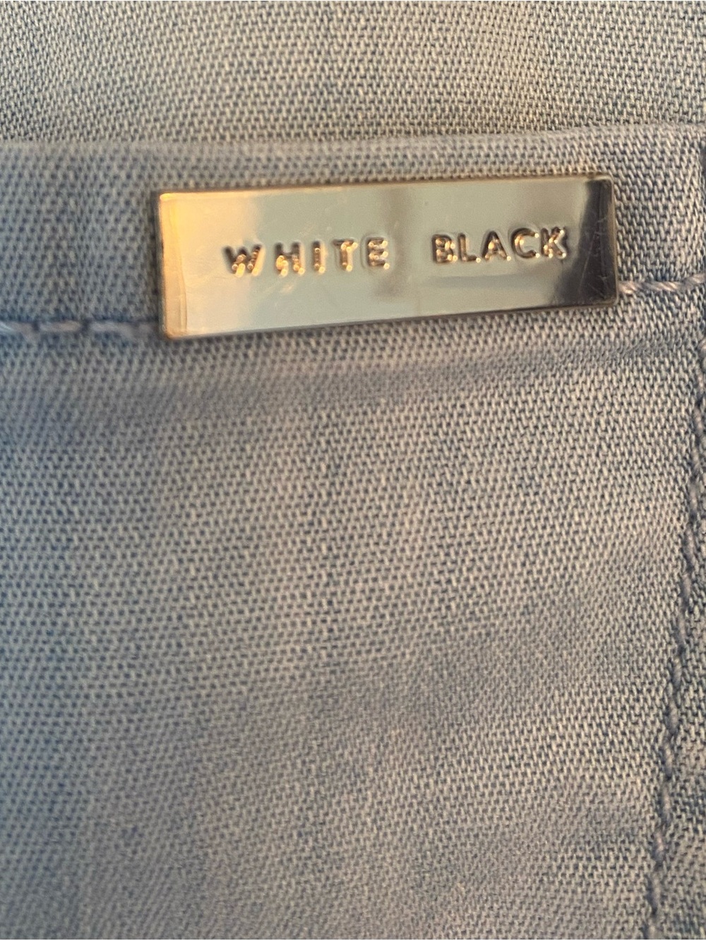 White House black market Light Wash Wide Leg Women’s Jeans (size 6) - Picture 5 of 9